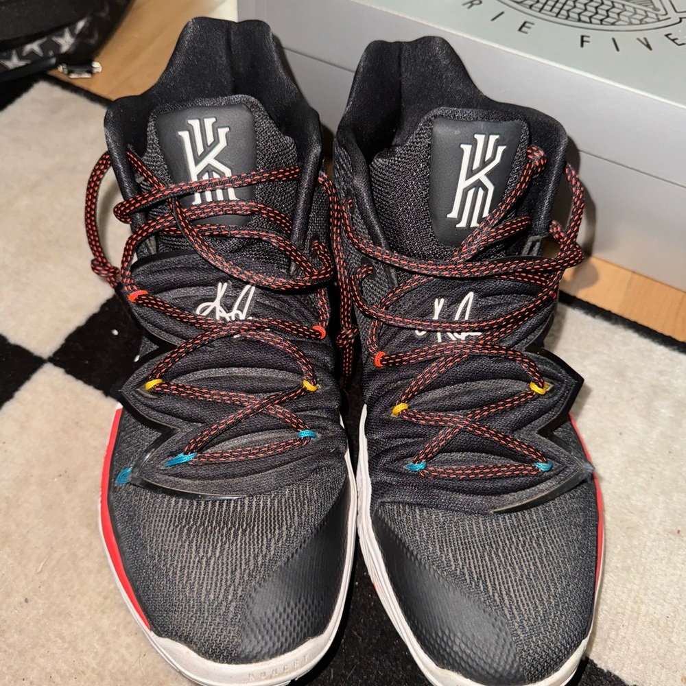 Kyrie I (friends addition)